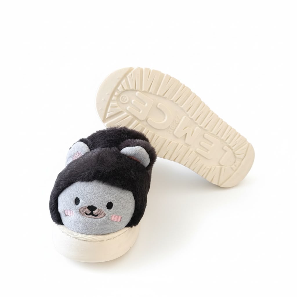 LEMCE Cloudstep black faux fur animal face plush slipper pair showing sole and toe view